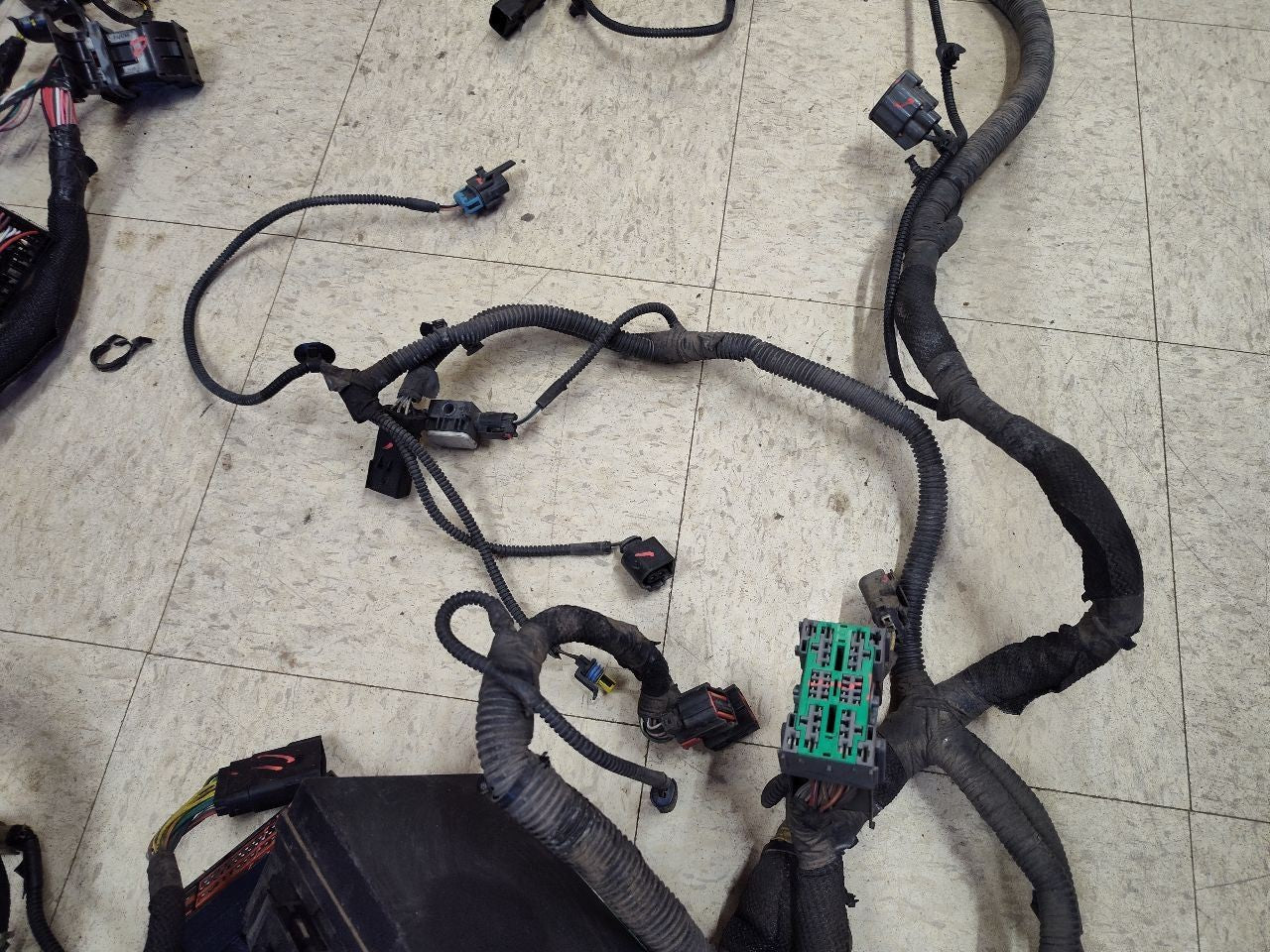 2008 Jeep Grand Cherokee Commander 3.7L Headlamp Dash Wiring Harness COMPLETE