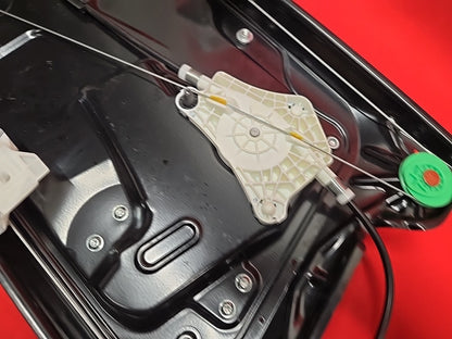 Genuine OEM 2005 - 2007 Land Rover LR3 Left Window Regulator w/ Motor CUR000140