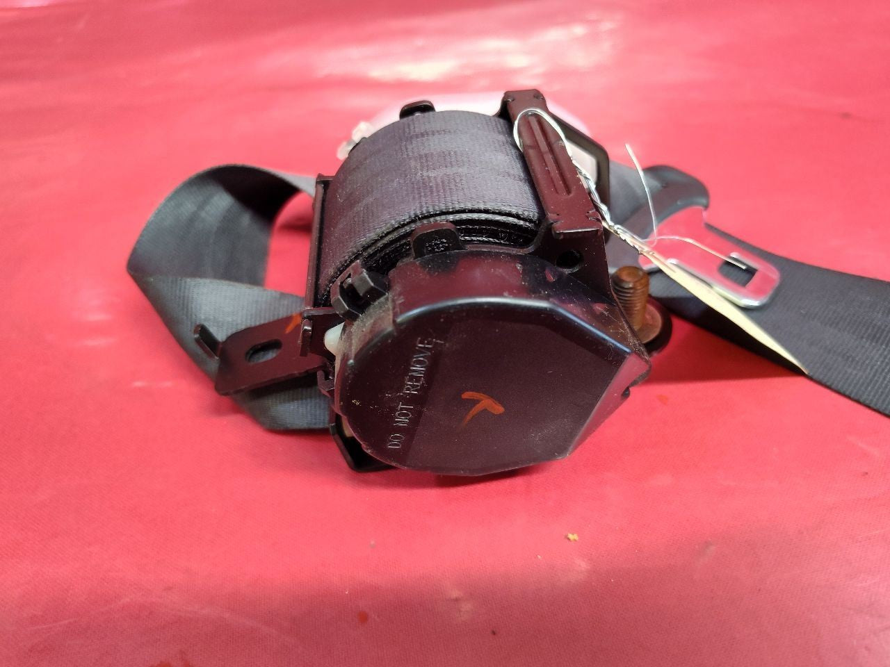 2009-2011 Honda Pilot 2ND SECOND Row Left -or- Right Seat Belt Retractor Qty: 1