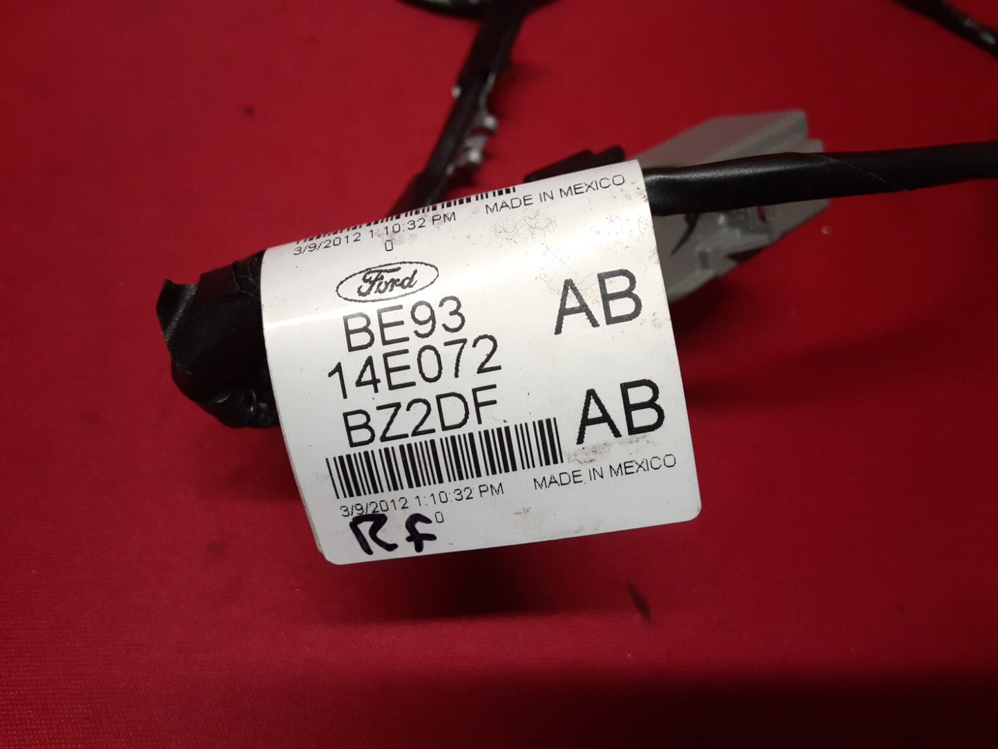 2013 - 2019 Lincoln MKT  RIGHT FRONT Interior Door Handle  DE9Z7422600AB PIGTAIL
