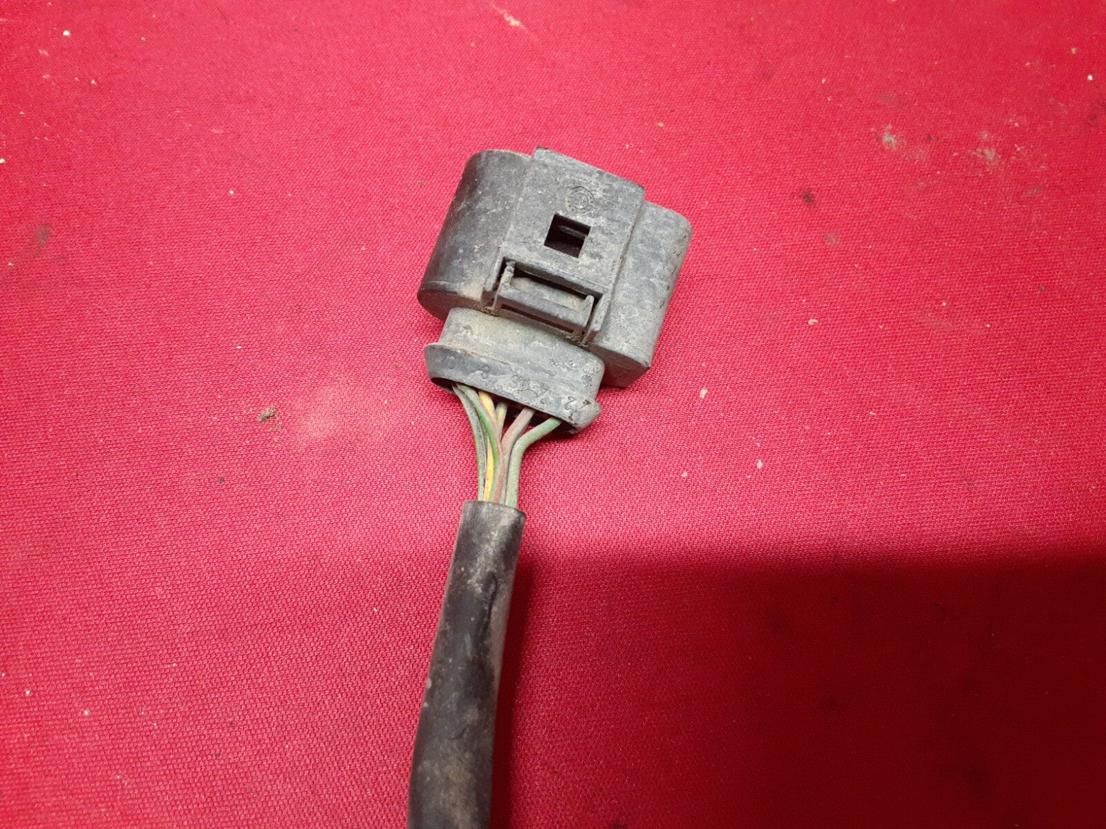 2001 - 2011 Audi Air Suspension Leveling Solenoid Unit 4F0-616-013    PIGTAIL