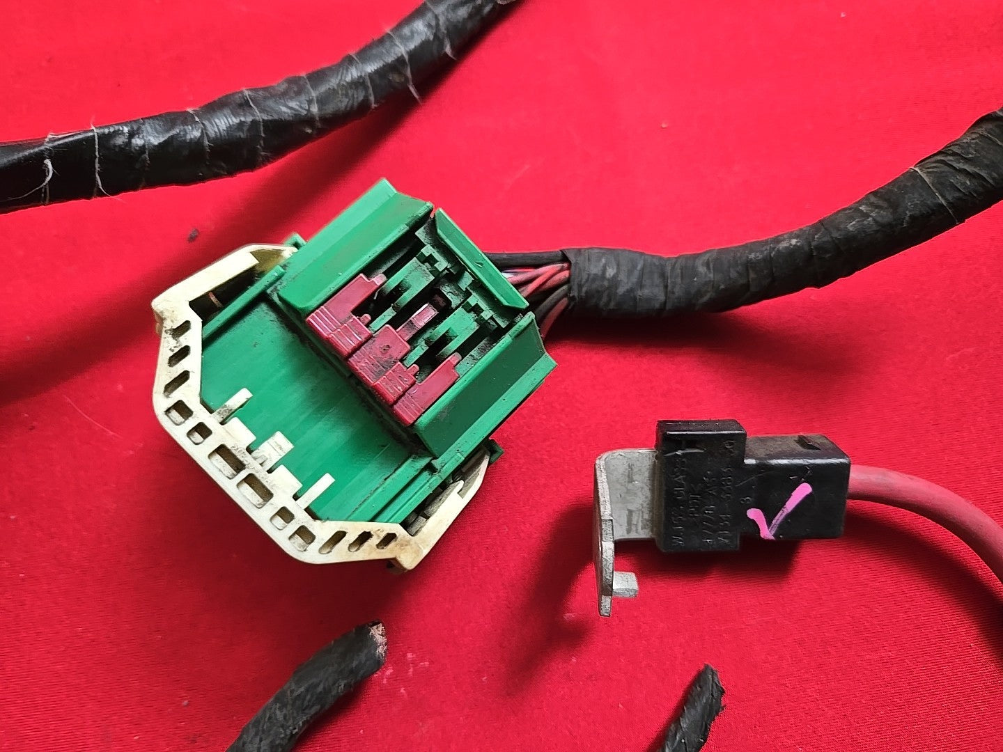 2011-2014 Chrysler 200 Dodge Avenger TIPM Module Fuse Box - PIGTAIL WIRES ONLY