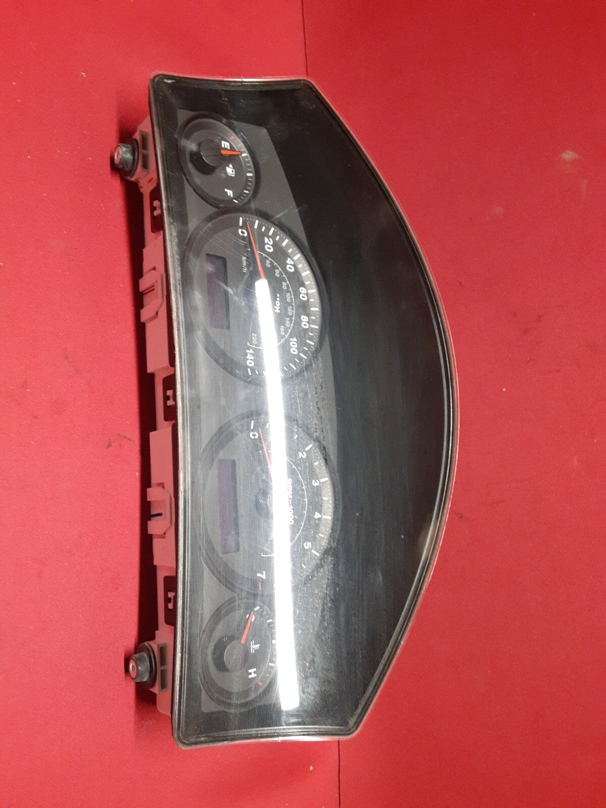 2006 Jeep Grand Cherokee Laredo A/T 3.7L V6 Speedometer Cluster 56054010AH