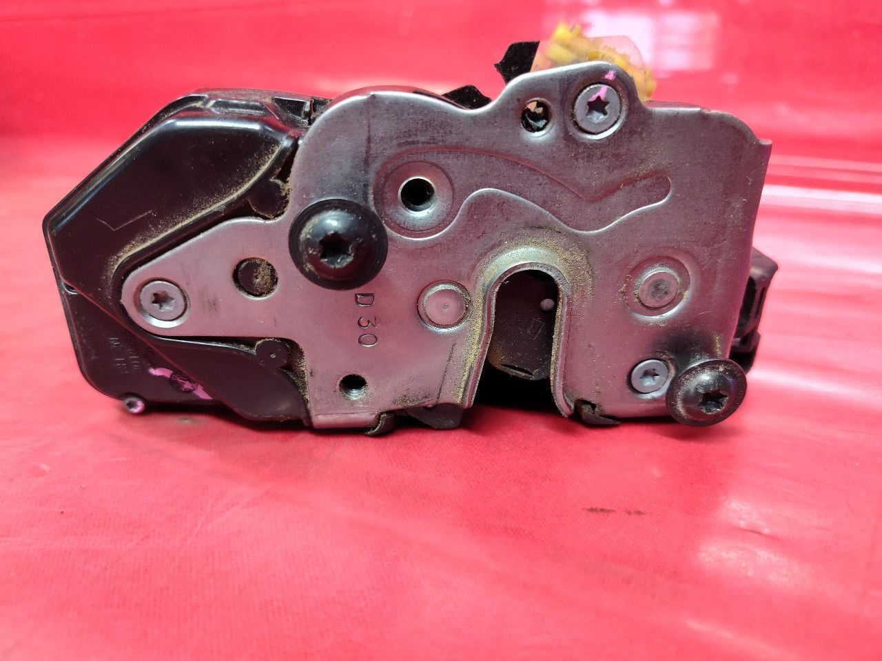 2007-2017 GMC Chevrolet Buick FRONT RIGHT PASSENGER Door Latch Lock Actuator