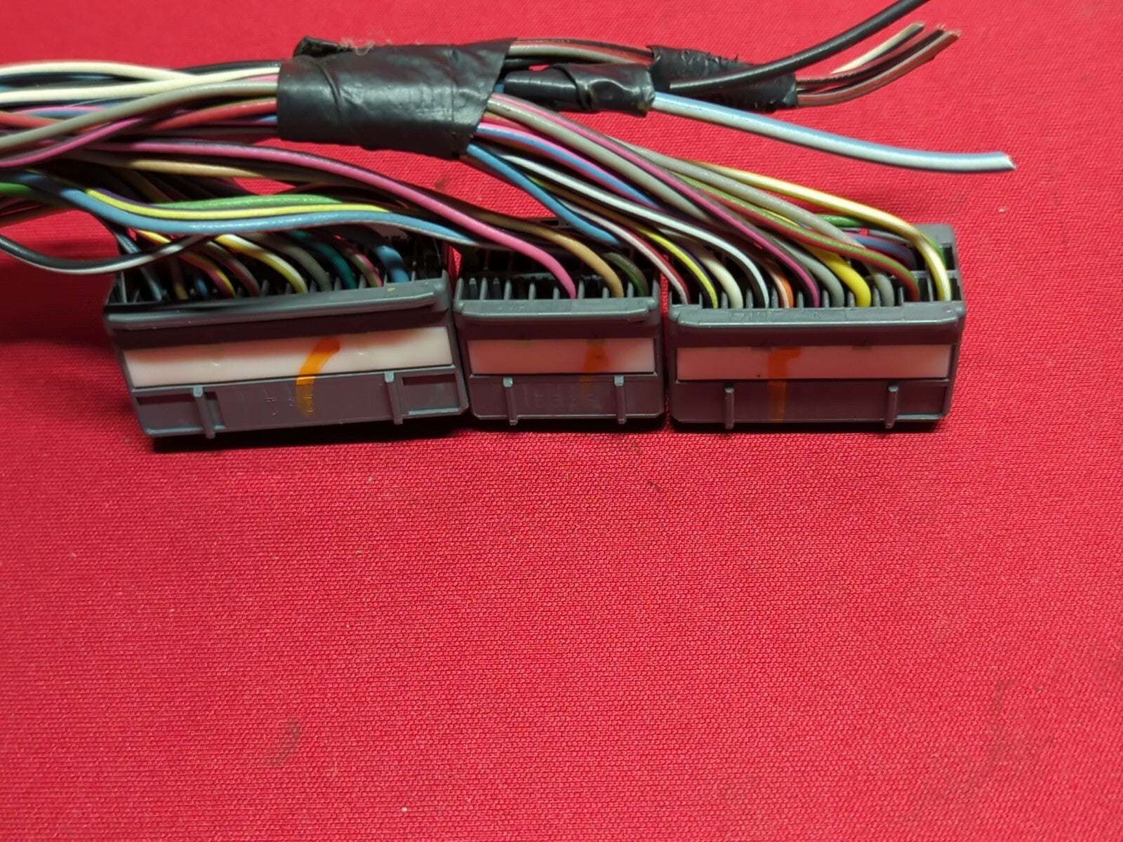 1998 Ford Explorer 4.0L - GEM BCM General Body Computer Module - PIGTAILS ONLY