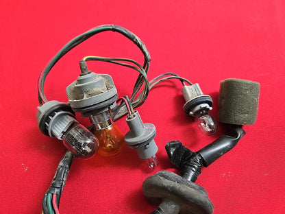 2001-2003 Acura MDX Left or Right Tail Light Lamp Halogen -SOCKET WIRING HARNESS