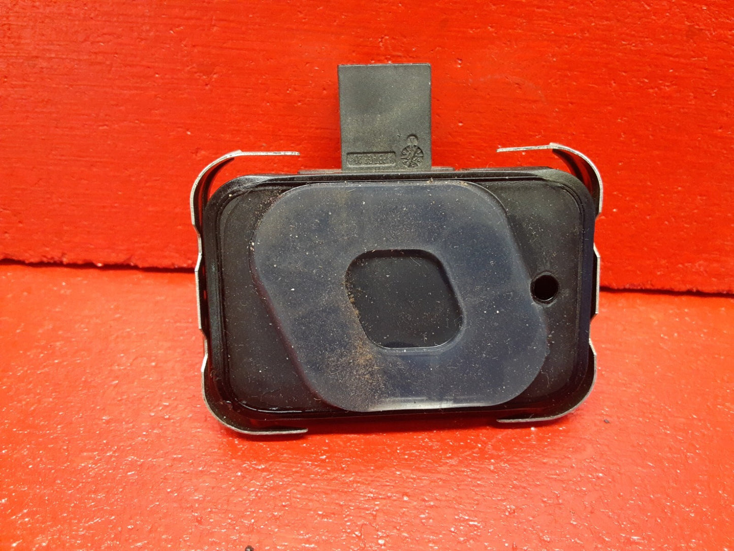1999 - 2014 Volvo Multi Vehicle RAIN SENSOR 30649885 - See Fitment