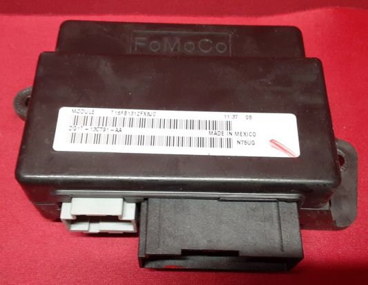 2013 - 2019 Lincoln MKT  Power Lift Gate Control Module  DE9Z-14B291-A