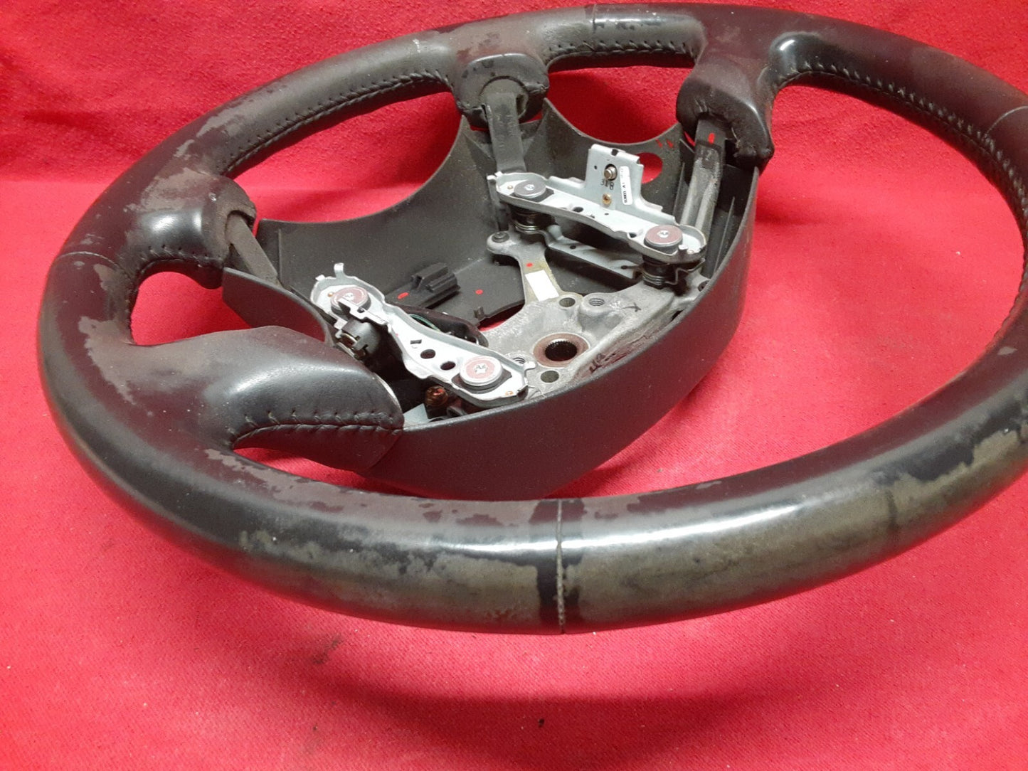 2000 2001 2002 2003 2004 2005 Subaru Steering Wheel Black Leather w/ Cruise