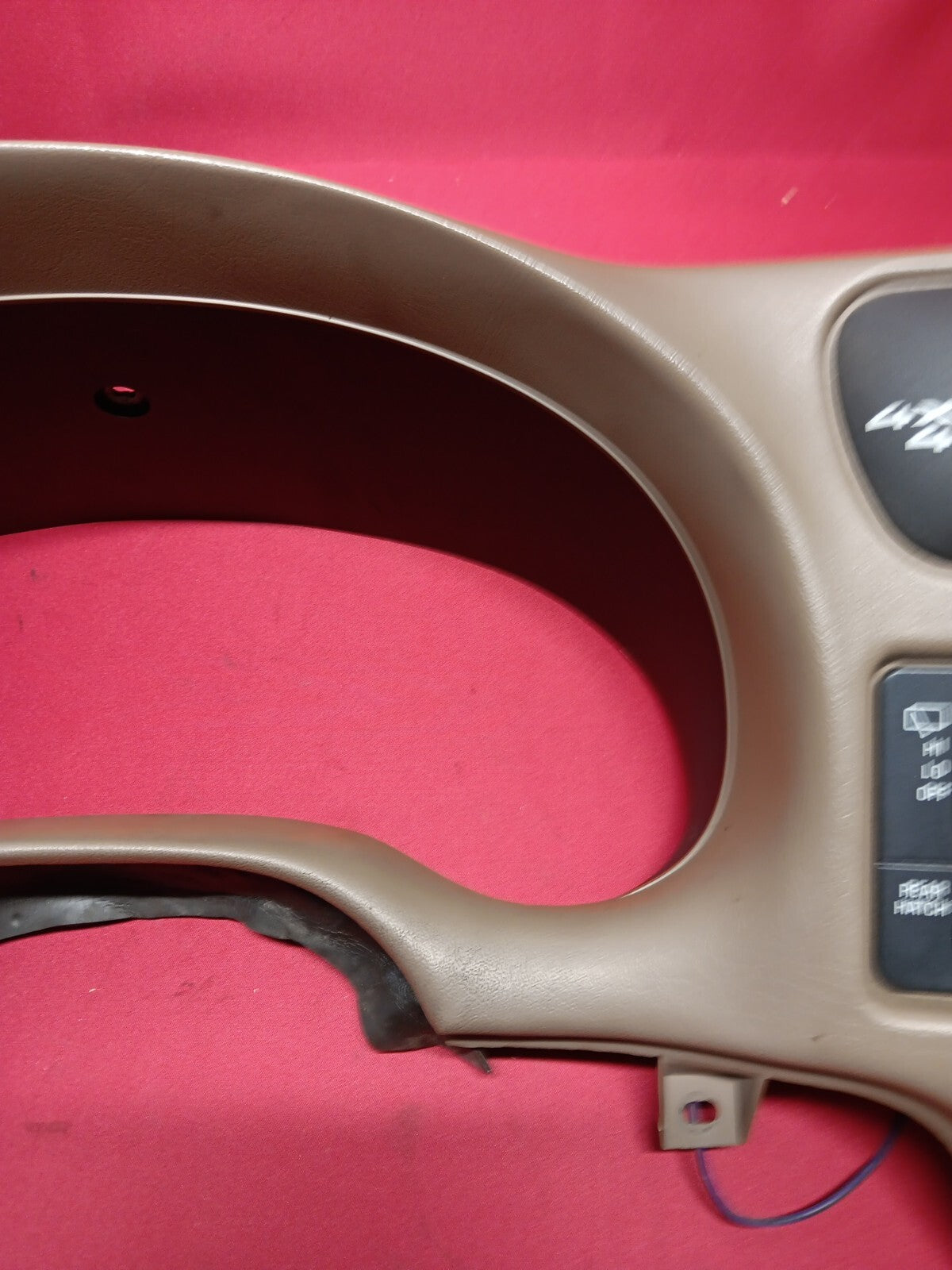 1998 - 2004 Blazer Jimmy Sonoma S-10 - Cluster Dash Bezel W/ Vents and Switches