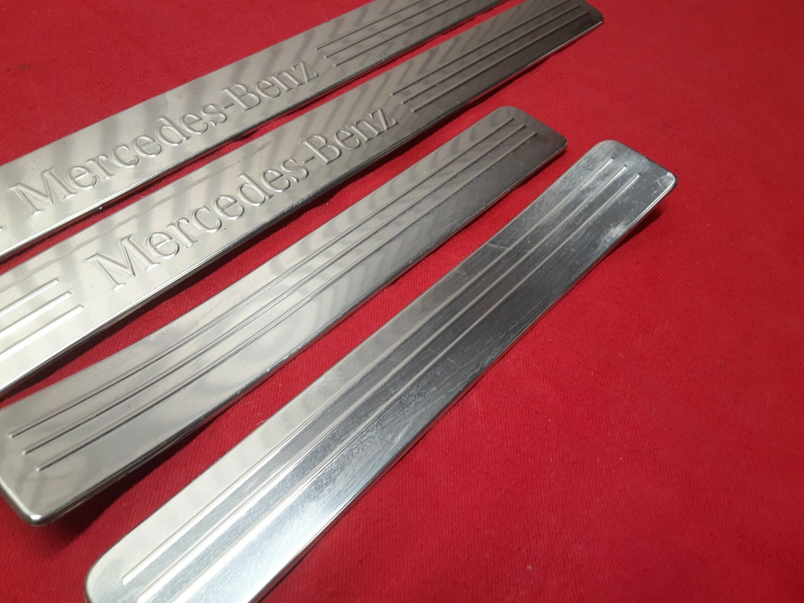 2008 - 2014 Mercedes C-Class GLK Silver Chrome Floorboard Scuff Plate Full SET