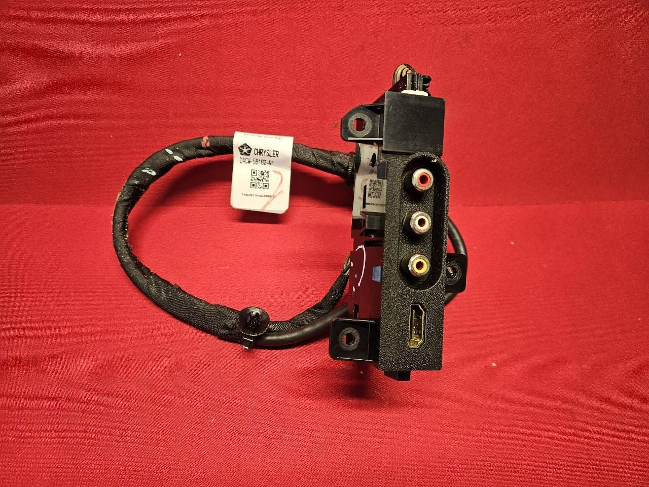 2014-2025 Durango / Grand Cherokee REAR RIGHT PASSENGER Audio Auxiliary Jack