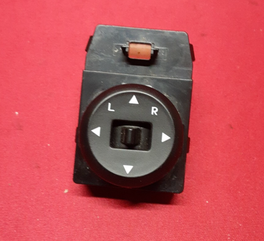 2011 - 2013 Kia Sorento Wing Mirror Adjust Switch Toggle 93570-1U100J7