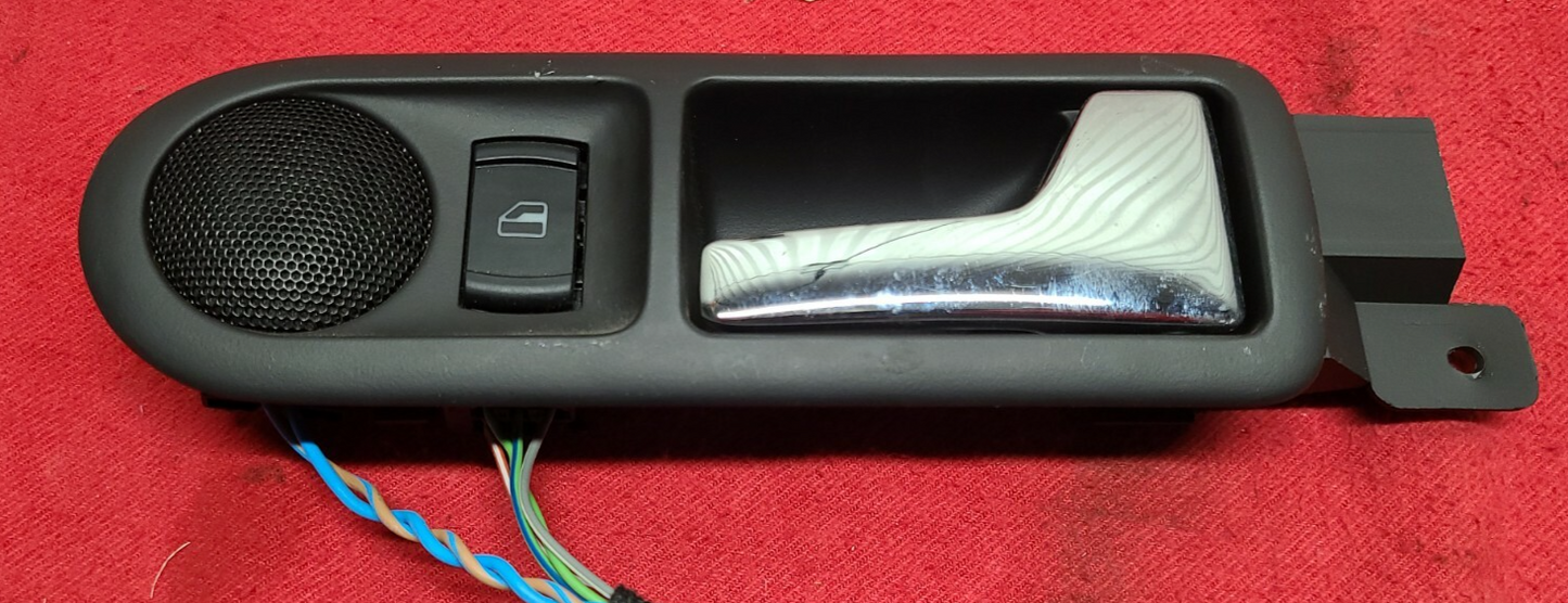 1998 - 2005 Volkswagen Passat - Rear Right Interior Door Handle - 3B0839114