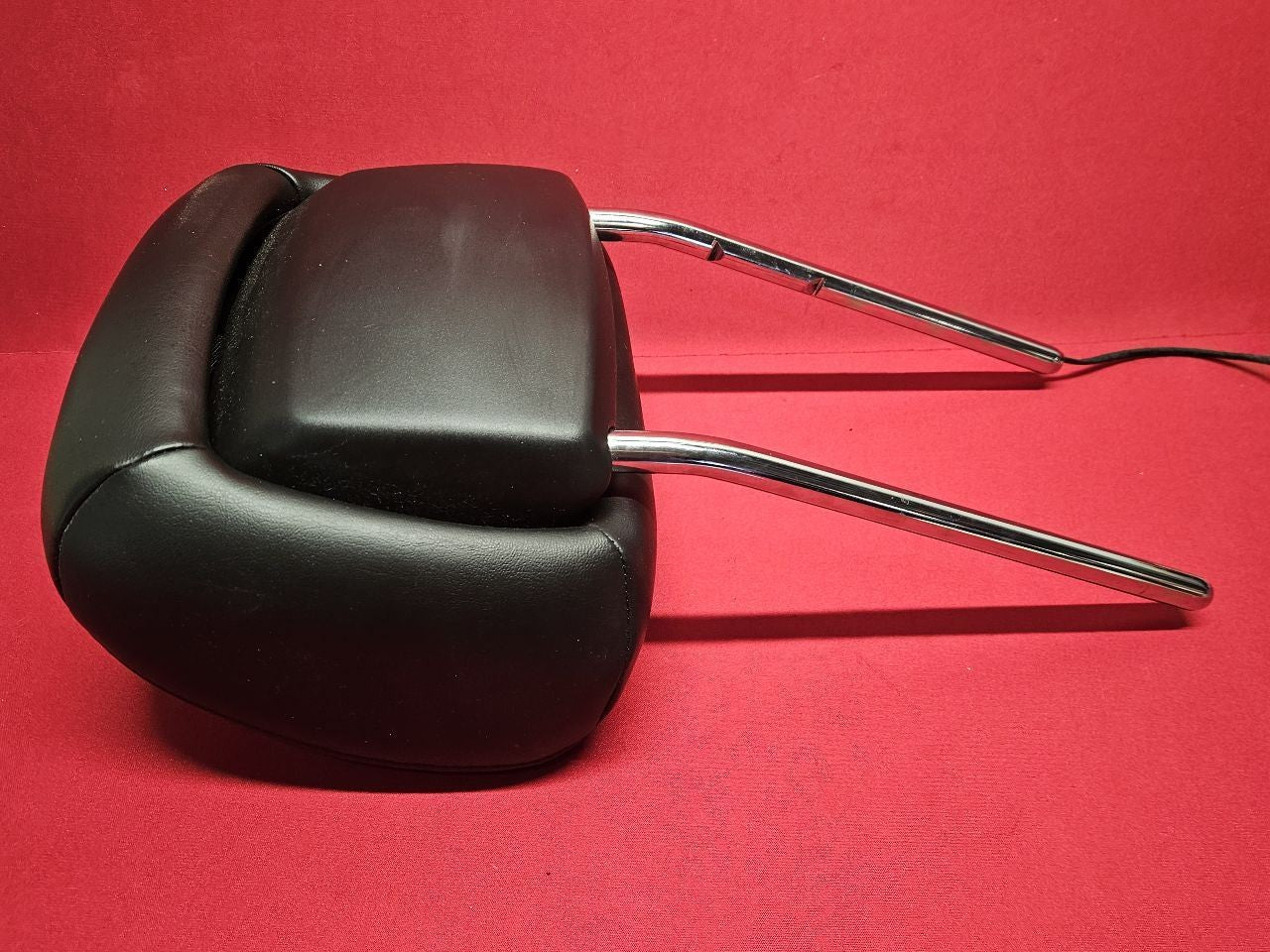 2014-2017 Dodge Durango FRONT Left or Right Seat Headrest Black Leather