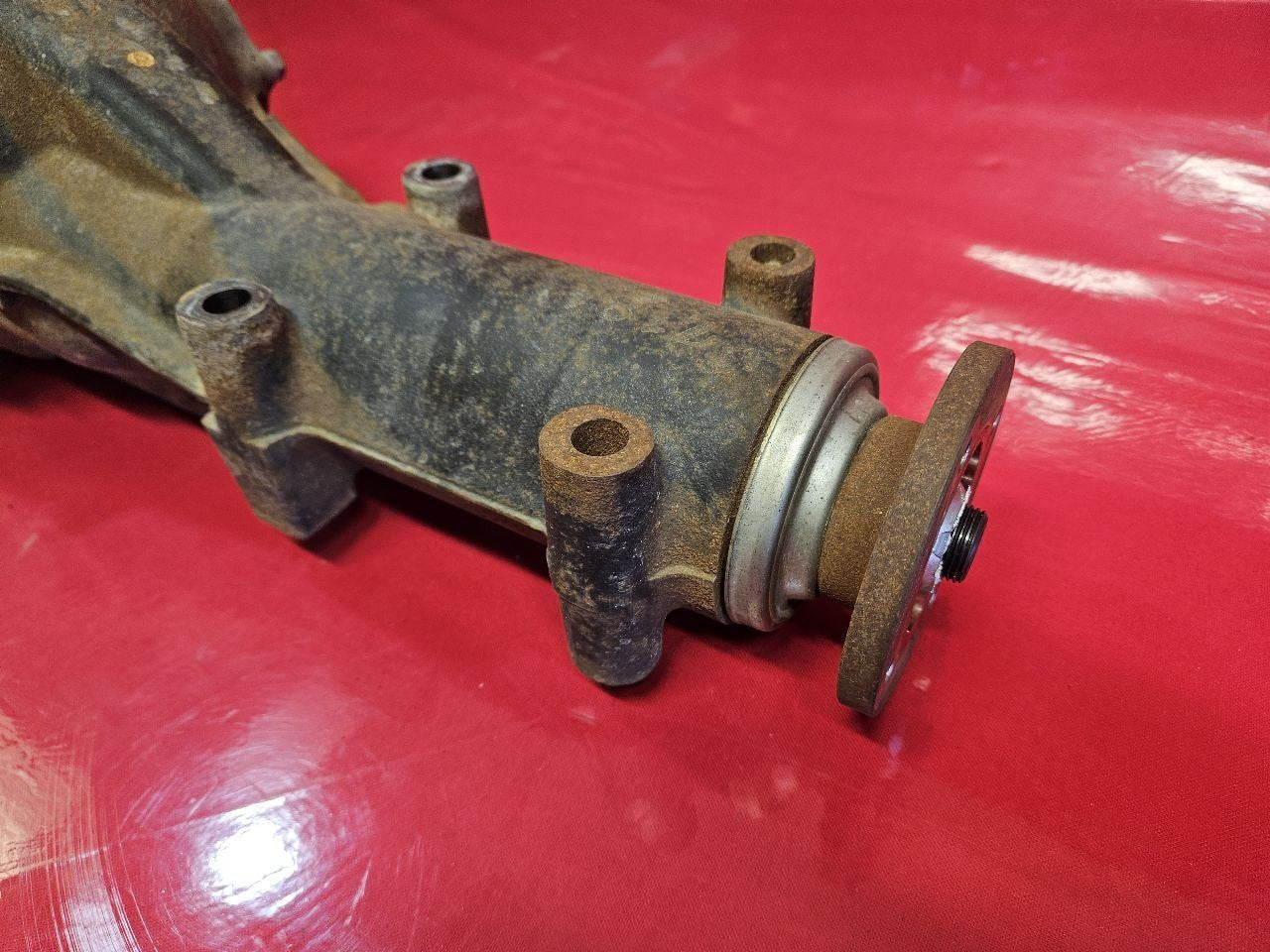 2013-2019 Subaru XV Crosstrek Auto Trans REAR Differential Axle Carrier - 106k