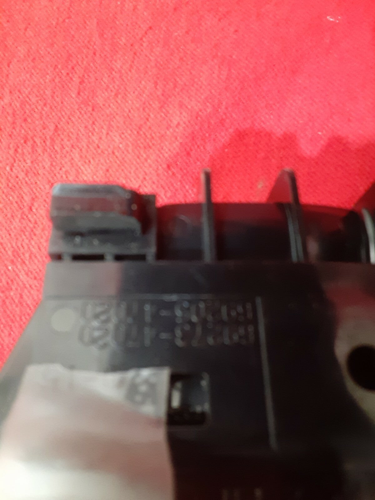2004 - 2009 Toyota Prius Passenger Right Front Door Latch / Actuator 69030-47060