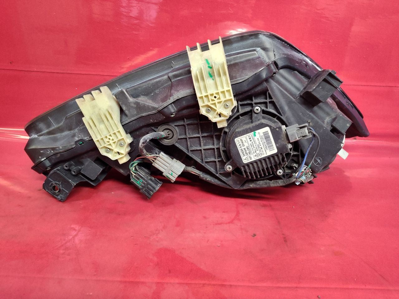 11-13 Infiniti QX56 / 14 QX80 Left Driver HID Xenon Auto-Leveling Headlight Lamp