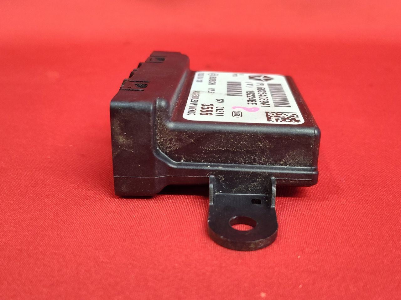 2016-2018 Dodge Durango Jeep Grand Cherokee Rear Park Assist Control Module
