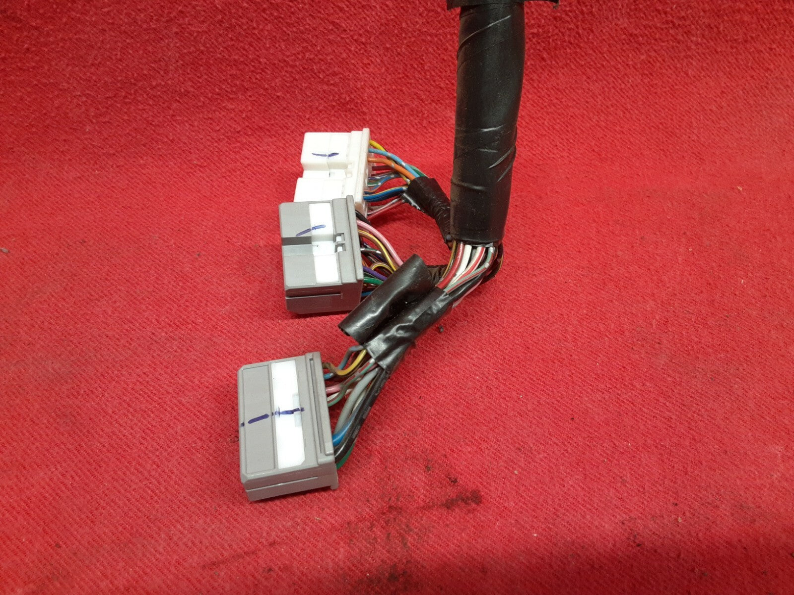 2002 2003 2004 Infiniti I35 Keyless Entry Control Module 28595-5Y700 PIGTAILS