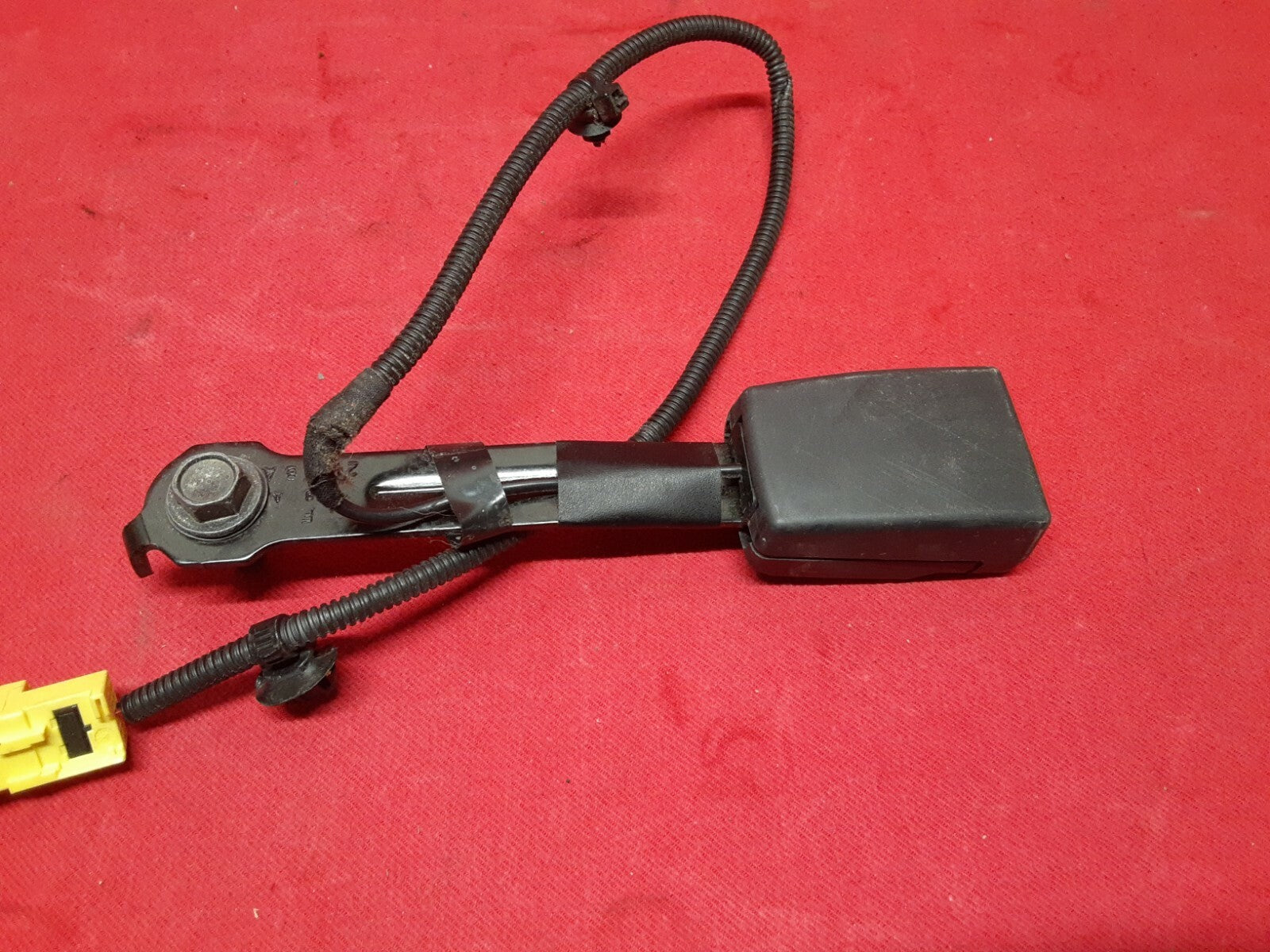 2011 2012 2013 2014 2015 Hyundai Sonata RIGHT PASSENGER Front Seat Belt Buckle