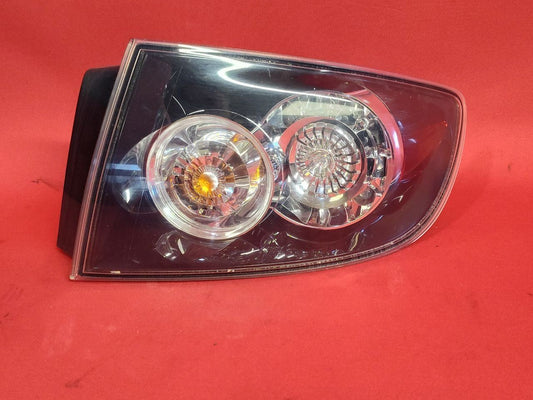 2007-2009 Mazda Mazda3 SEDAN Quarter Mounted RIGHT PASSENGER Tail Light Lamp LED