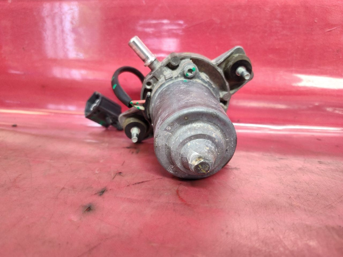 2011-2020 Chrysler Dodge Jeep 3.6L Brake Booster Vacuum Pump 4581541AC - 108k