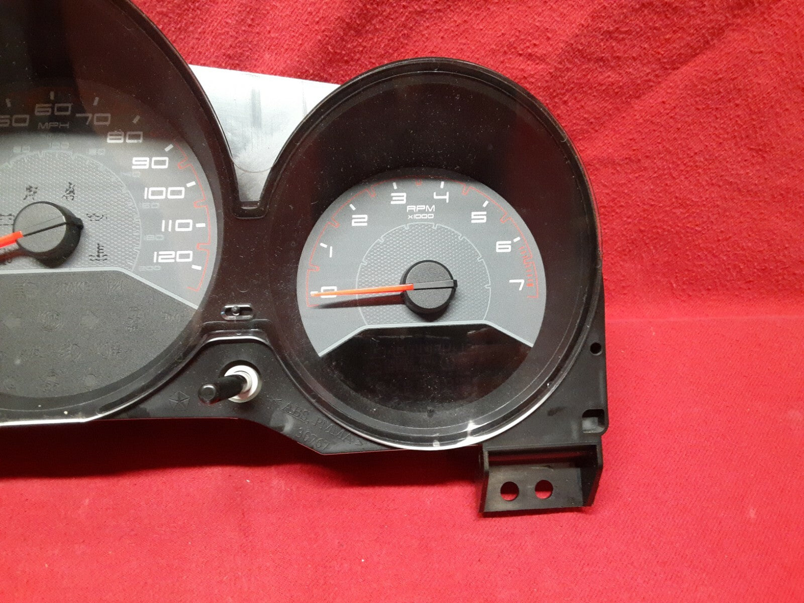 2013 2014 Dodge Avenger Speedometer Instrument Cluster 56046511AH