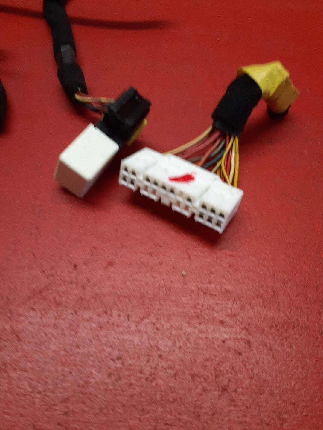 2006 Hyundai Elantra Interior Cabin Fuse Junction Block Pigtails 91110-2D001