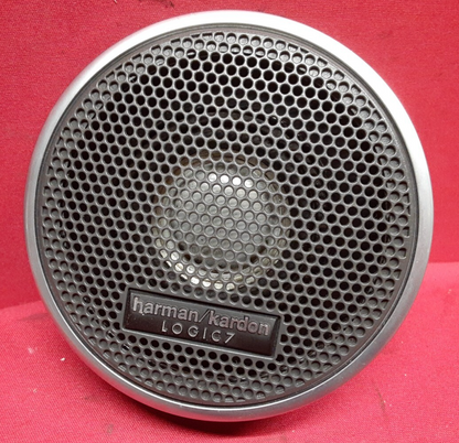 2005 Range Rover HSE REAR Left or Right Speaker Harmon Kardon XQM500180