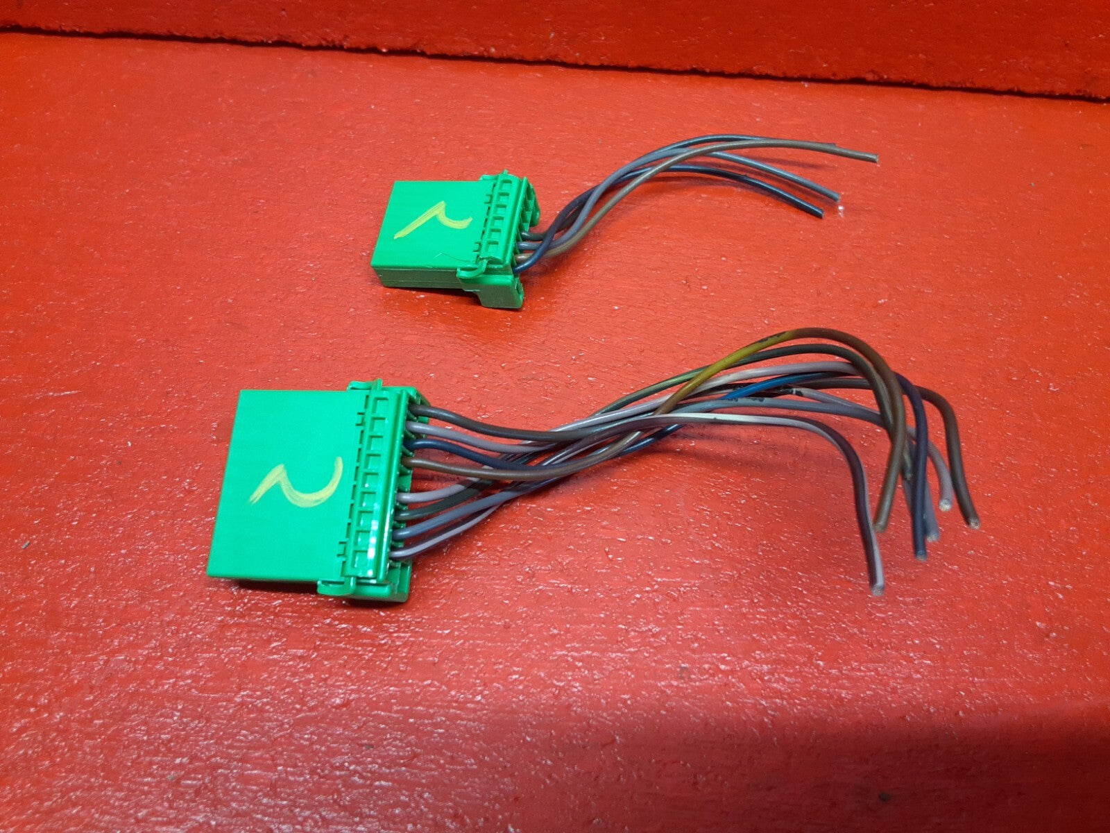Volvo Multi Vehicle Overhead Dome Light Rear View Mirror Sunroof PIGTAILS ONLY