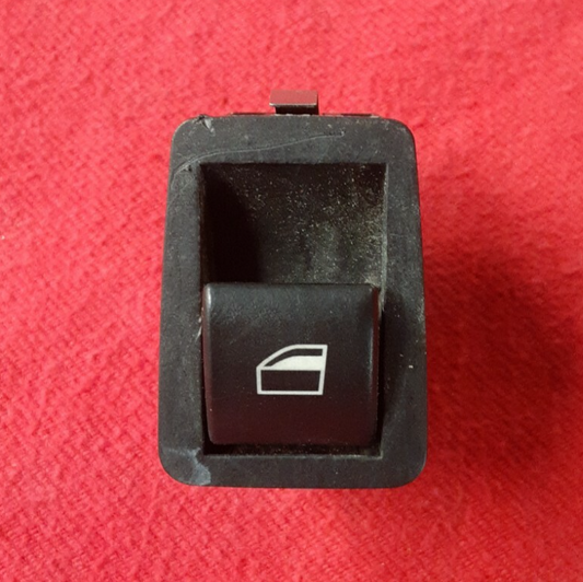 2002 2002 2003 BMW 335i 3 Series REAR Window Switch 6 902 174