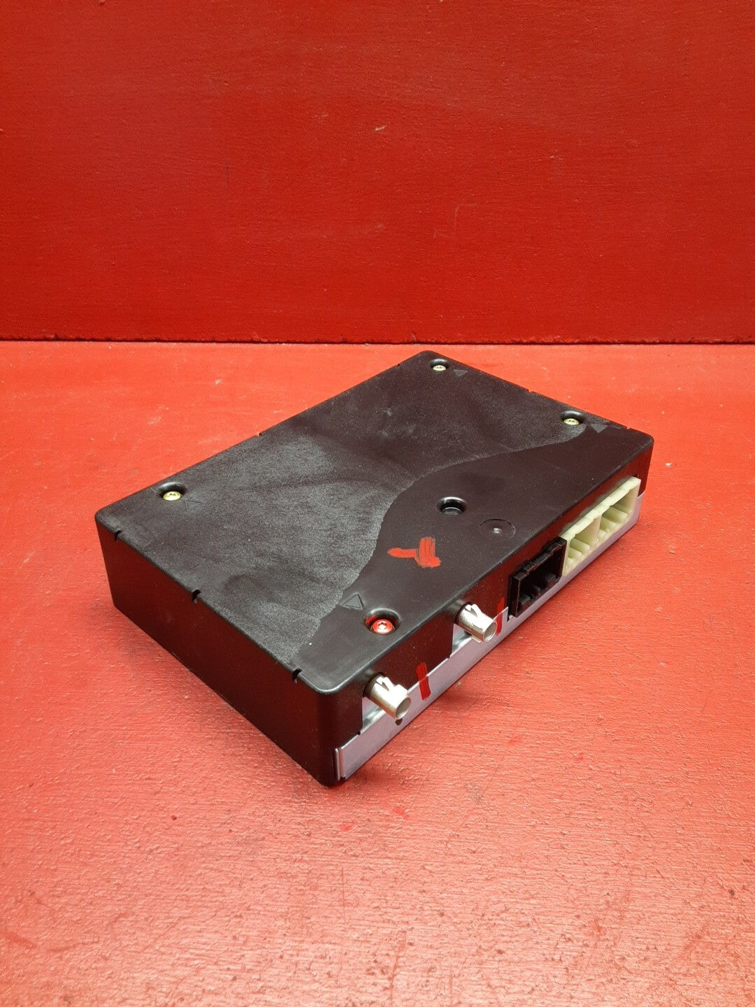 2014-2018 GM Multi Vehicle Radio Antenna OnStar Module 23261543