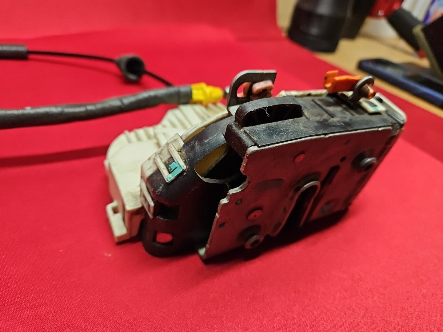 2011 - 2024 Mopar Dodge Jeep LEFT FRONT DRIVER Door Latch Lock Actuator