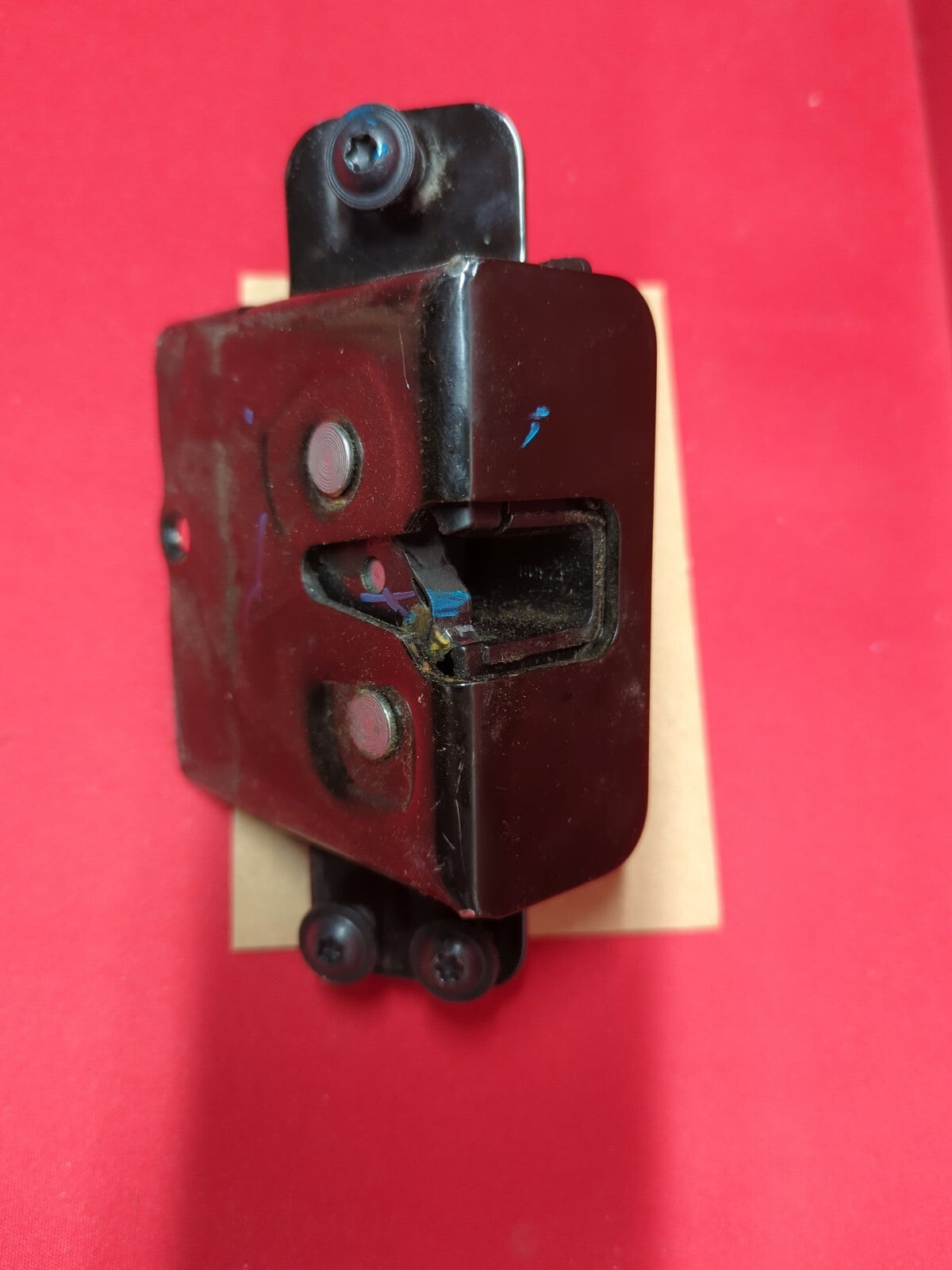 2006 - 2017 Chevrolet Buick GMC Cadillac Liftgate Latch Lock Actuator 13584872