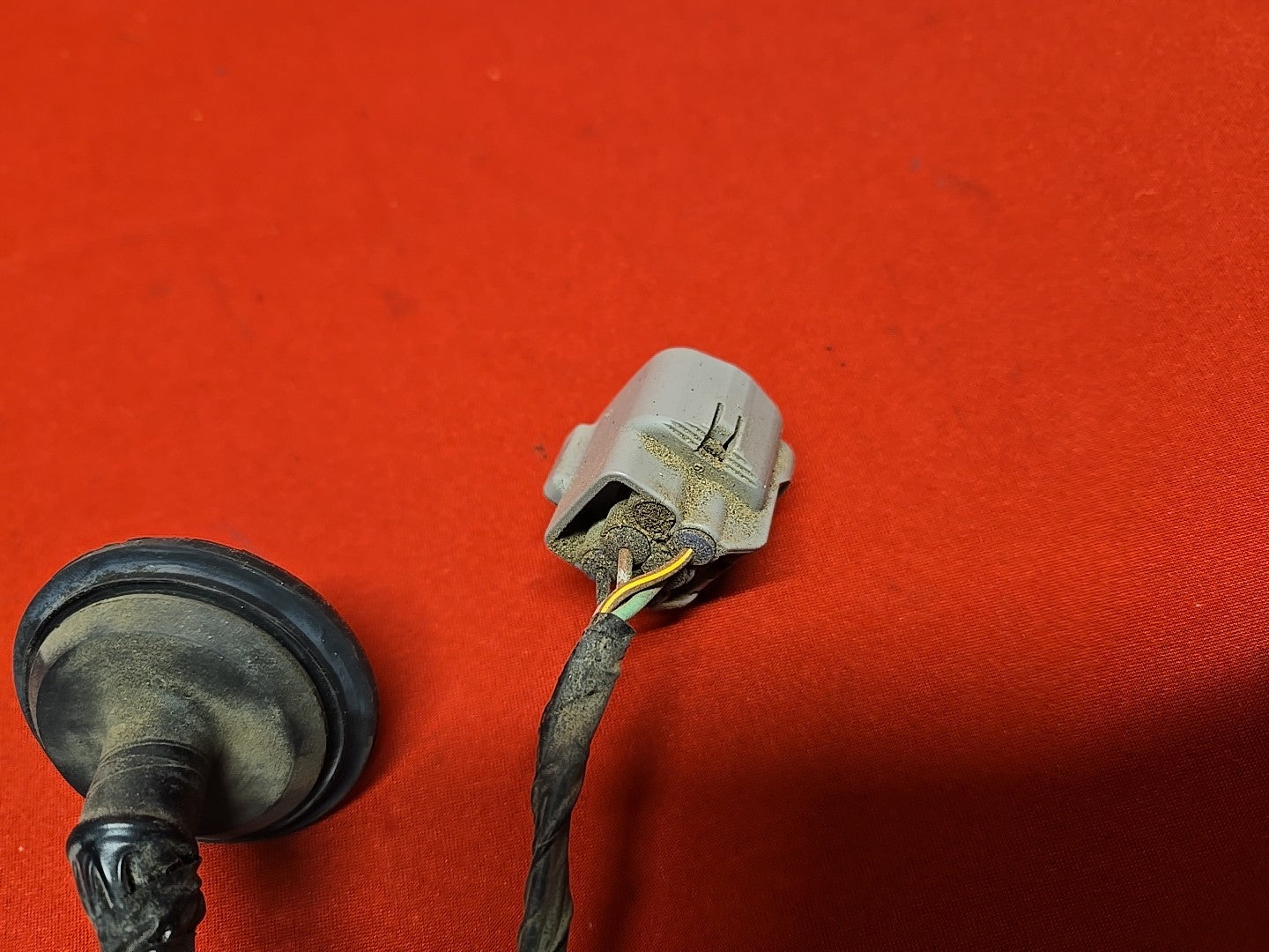09-13 Subaru Forester LEFT DRIVER Tail Light Stop Lamp Halogen - PIGTAIL WIRE