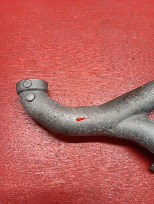 2010-2019 Land Rover Range Rover 5.0L Engine Coolant Pipe Outlet LR050935