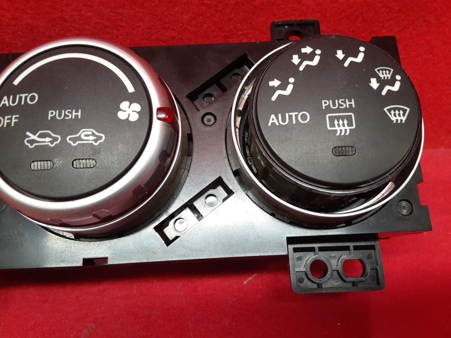 2007-2009 Suzuki SX4 AC Automatic Heater Climate Control Temperature 39510-80J30
