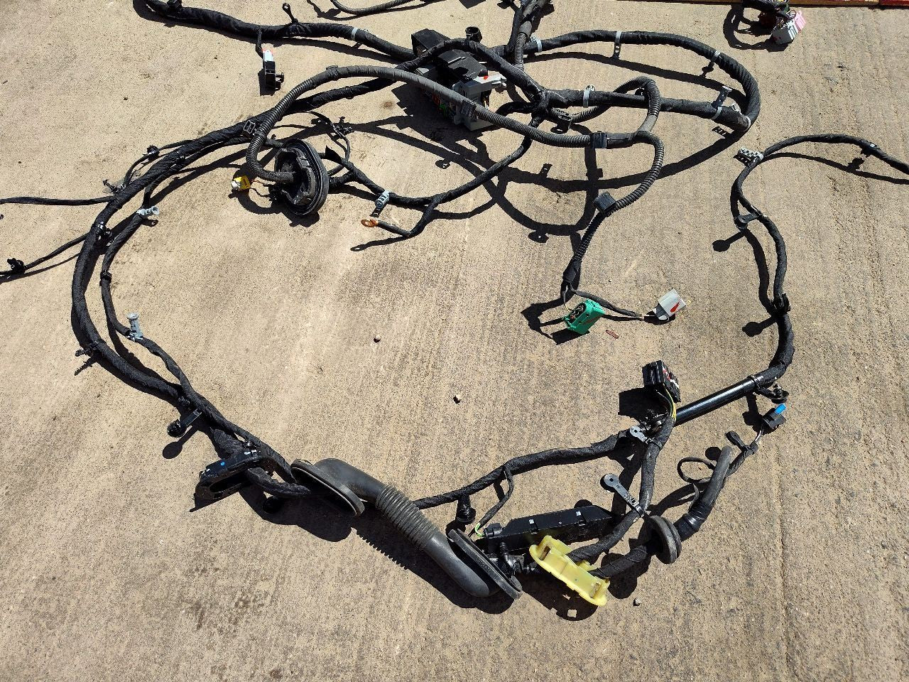 2018 Chevy Chevrolet Equinox 1.5L LT Main Chassis BODY Wiring Harness - Complete