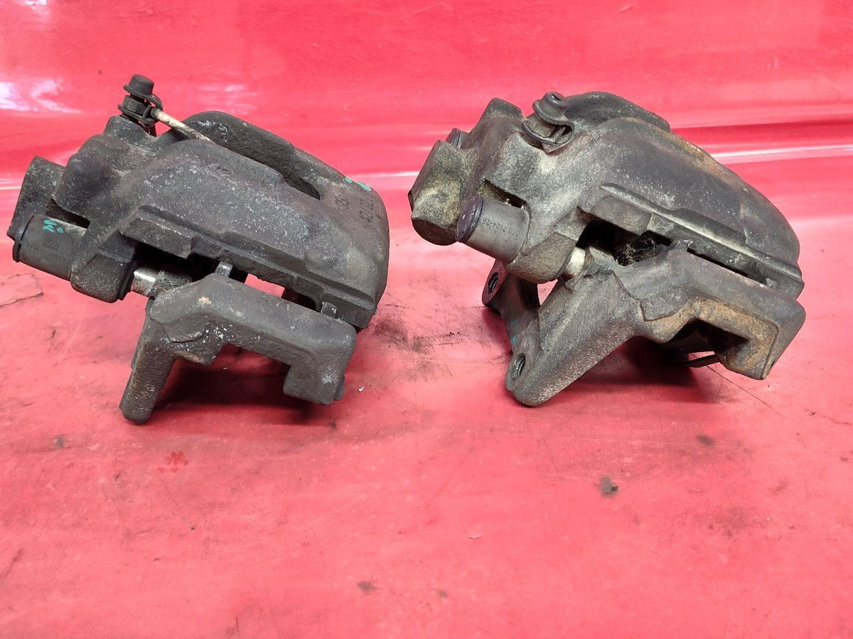 2004-2010 BMW X3 / 01-06 330i 330Ci Right Left REAR Brake Caliper Set 127k