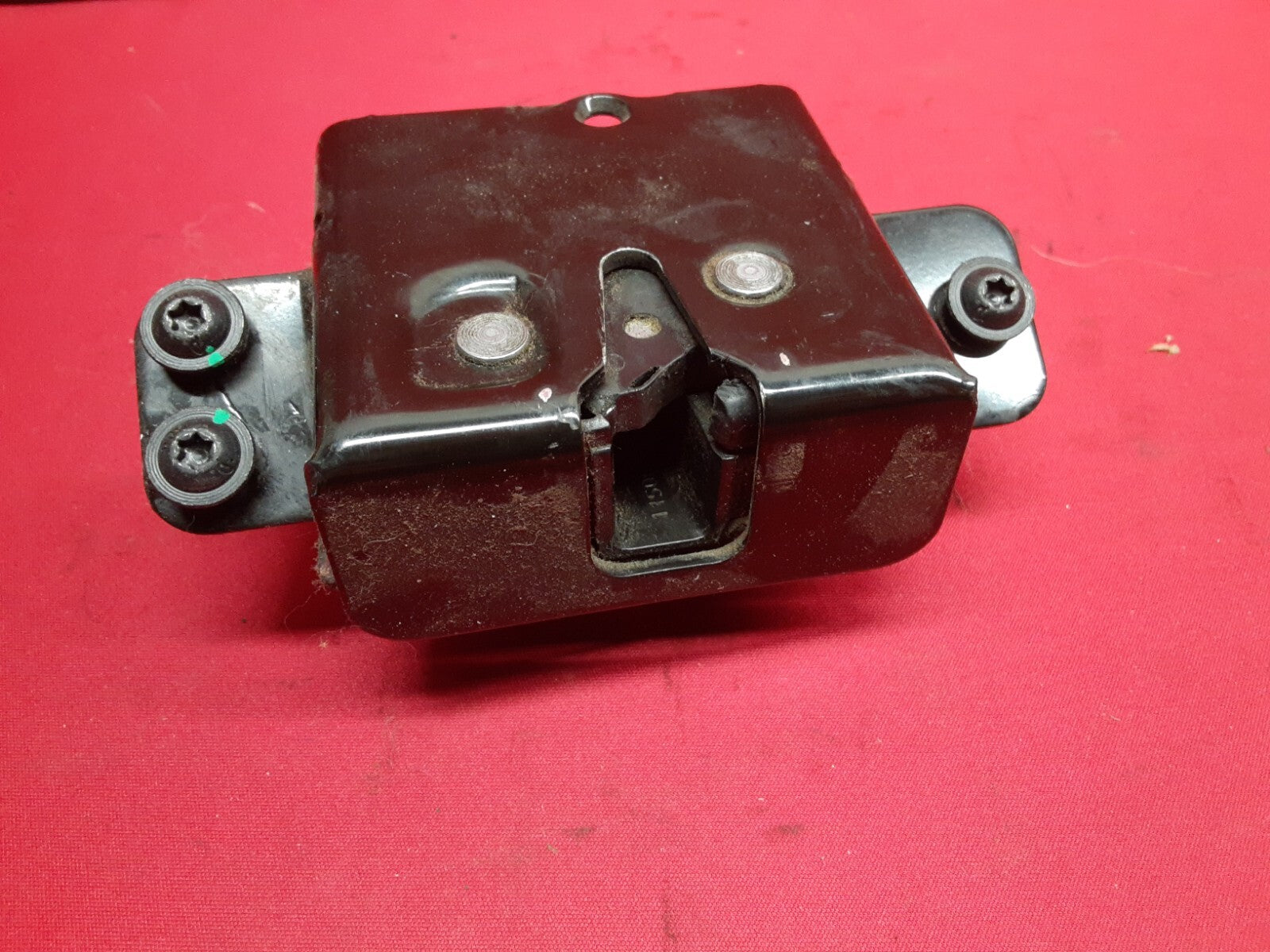 2006 - 2017 GMC Chevy Cadillac Pontiac Buick Hatch Latch Actuator 13584872