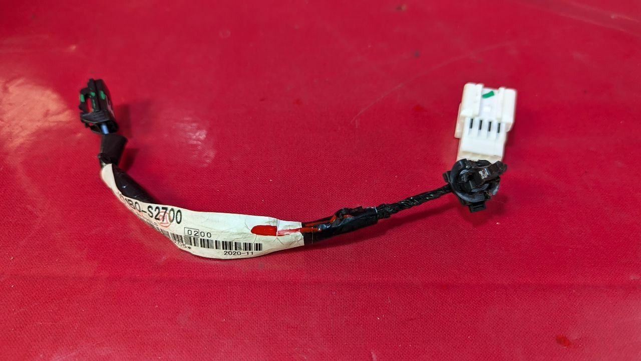 2022-2024 Mitsubishi Outlander Rear 2nd Row Seat Belt Buckle Wiring Harness