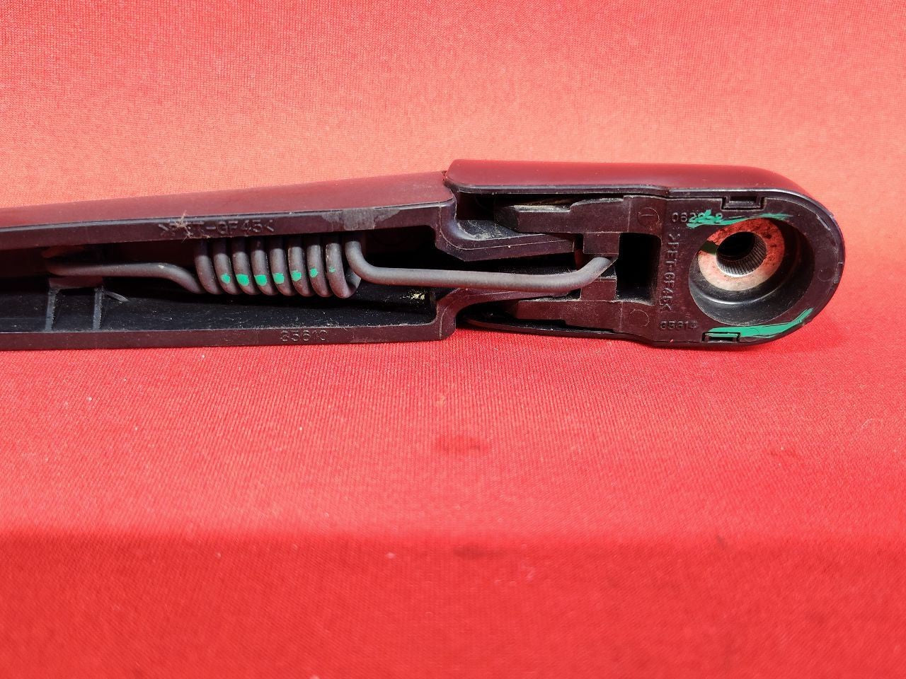 2005-2009 Subaru Hatchback Liftgate Tailgate Hatch Glass Wiper Arm 86532AG09C