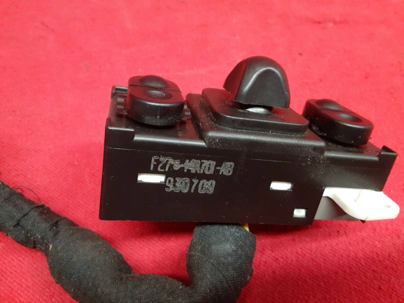 1990 1991 1992 1993 1994 Ford Explorer LEFT or RIGHT Lumbar Seat Switch Assembly
