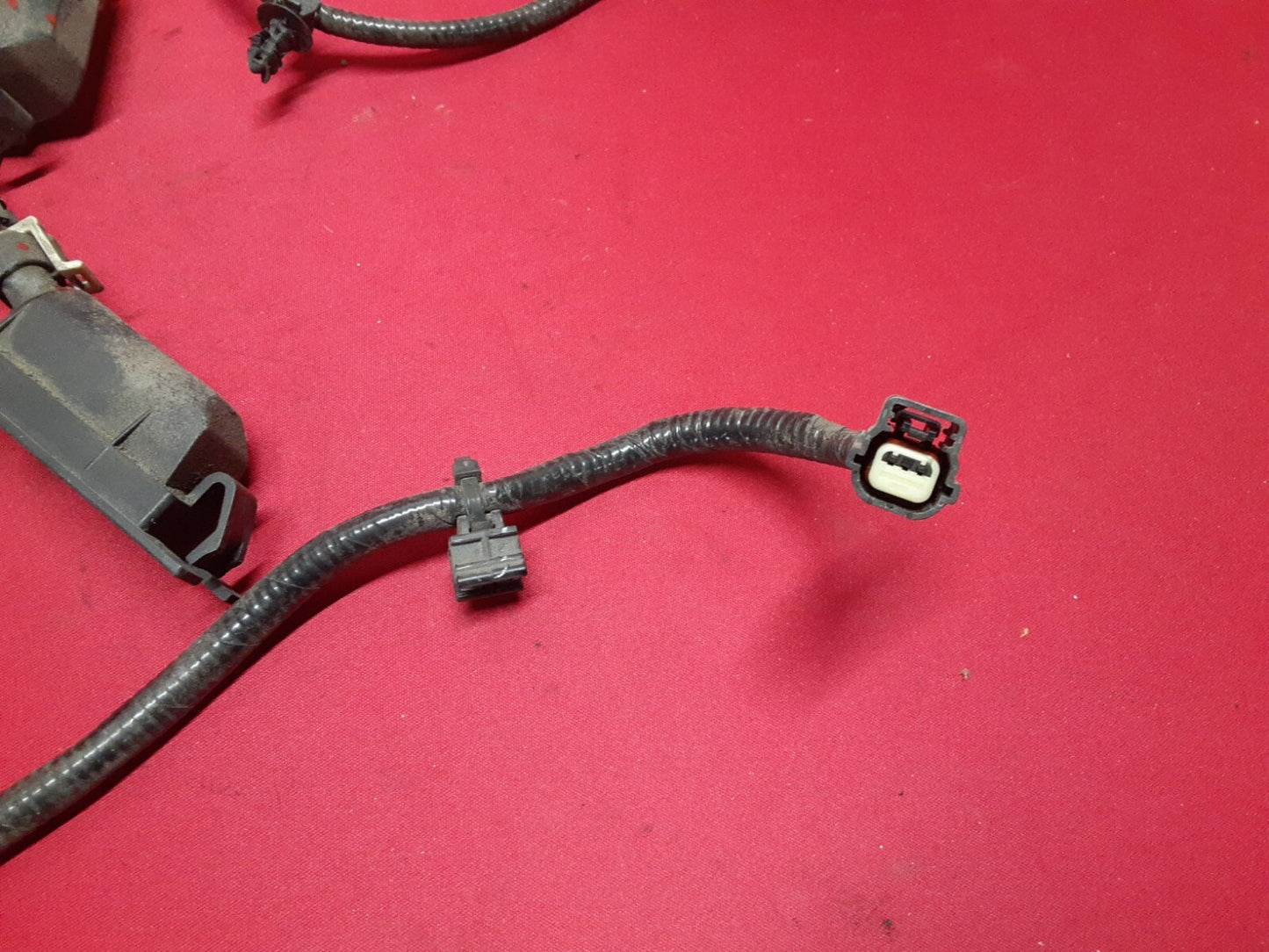 2011 - 2015 Chevy Volt REAR Bumper License Lamp & Sensor Wiring Harness 20935103
