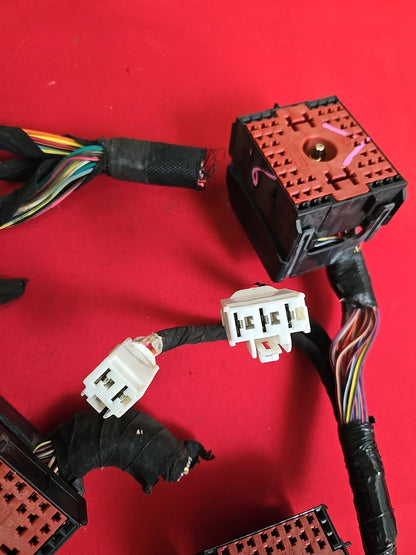 2004 Jeep Grand Cherokee Left Hand Dash BCM Module Fuse Box - PIGTAIL WIRES ONLY