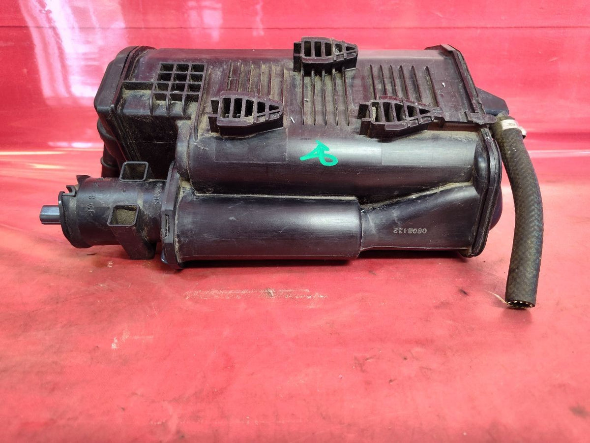 2007-2017 Mercedes C-Class Evaporative Emissions Fuel Vapor Charcoal Canister
