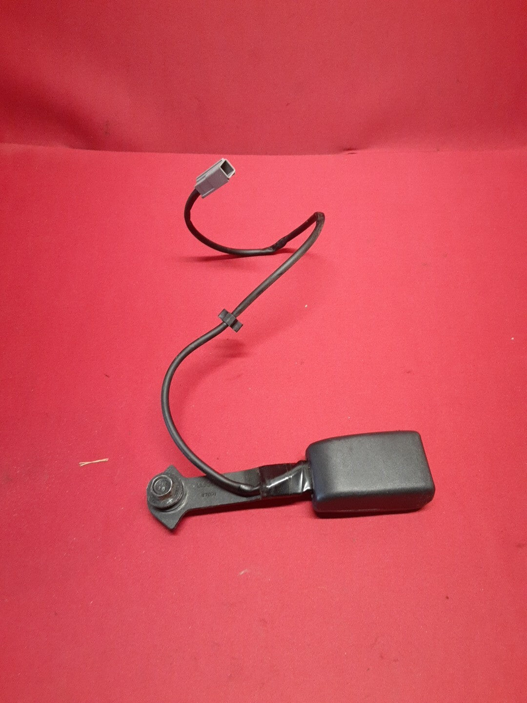 2007 2008 2009 Mazda CX-7 Front Right Passenger Seat Belt Buckle EGY157620A02