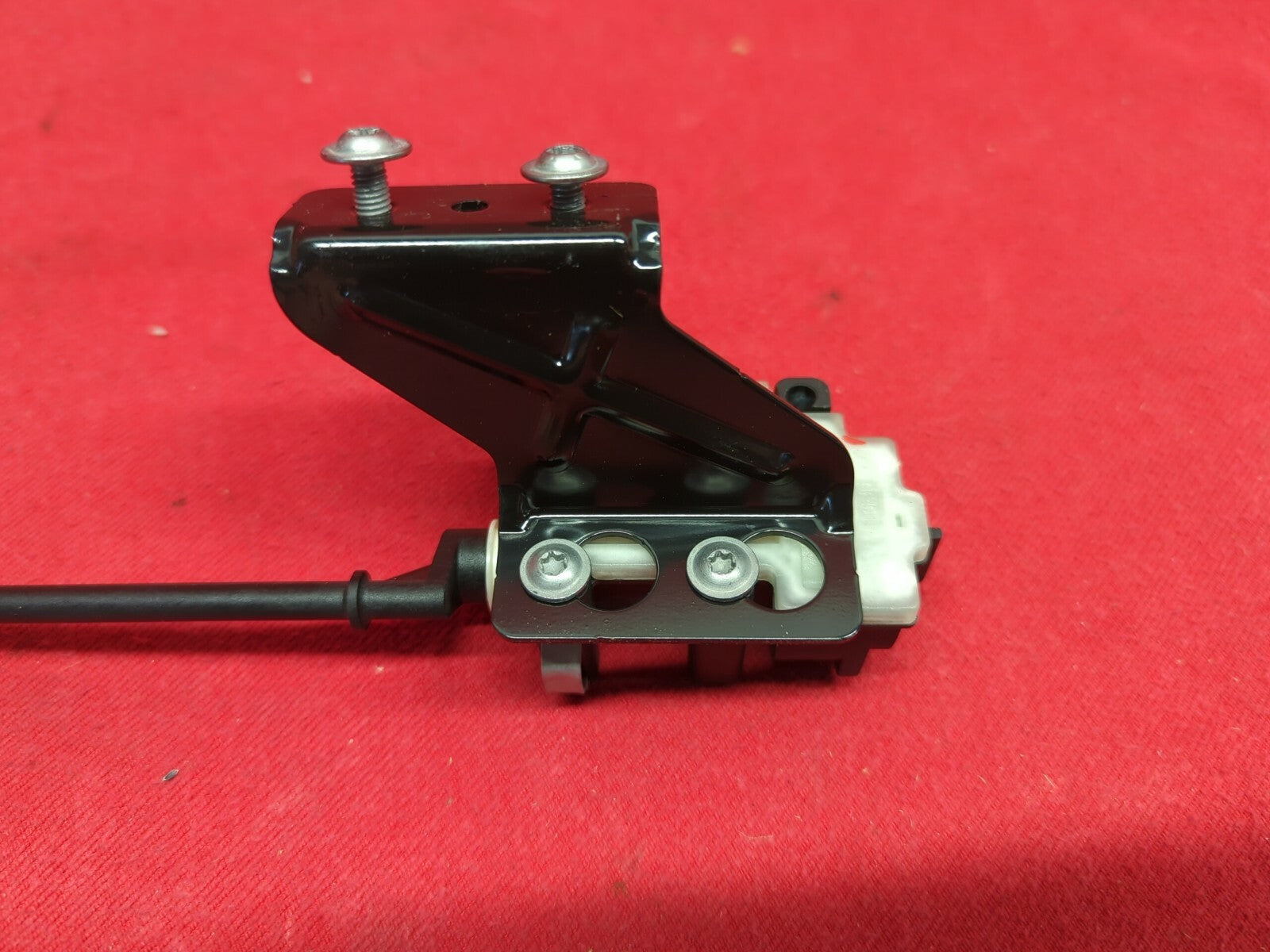 2010 - 2017 BMW 5 Series Fuel Gas Filler Flap Door Lid Lock Actuator Motor