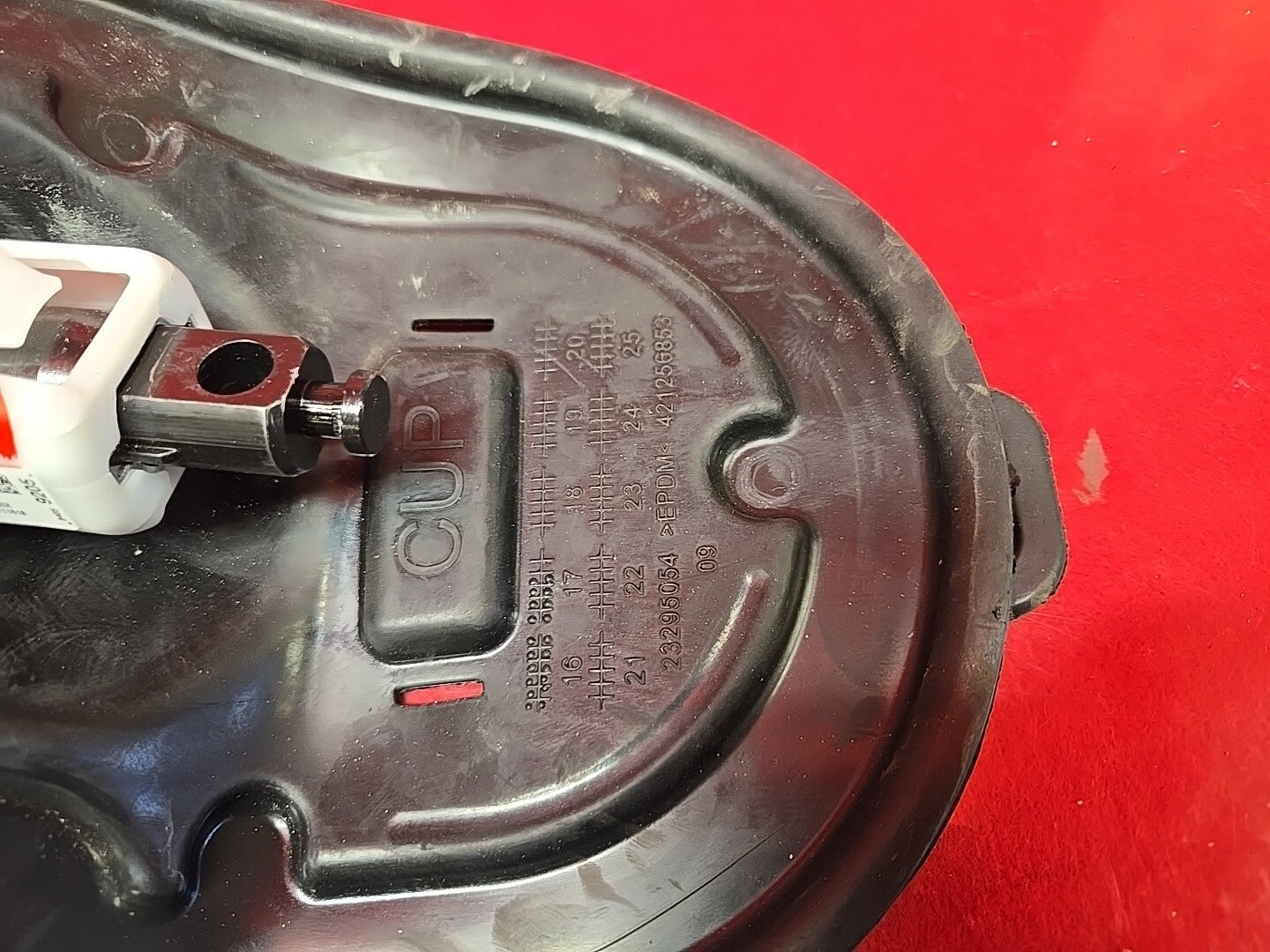 18 Buick Regal Sportback TourX 17-19 Acadia LaCrosse Manual Tilt Steering Column